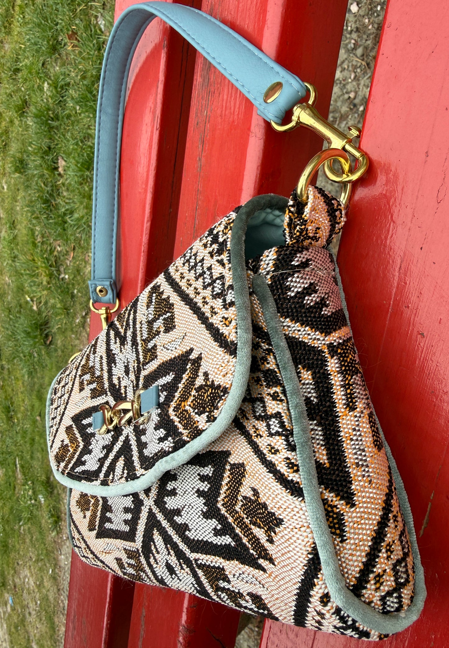 Clutch Any azzurra