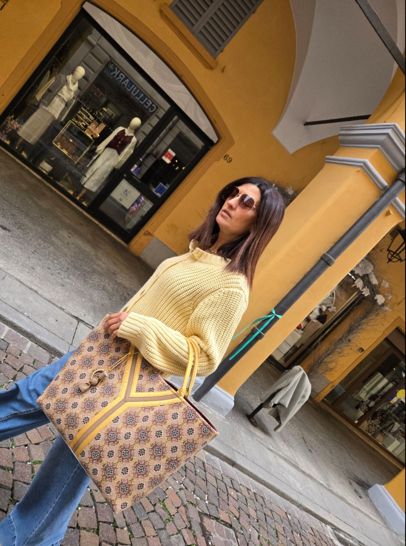 Vittoria maxi giallo burro