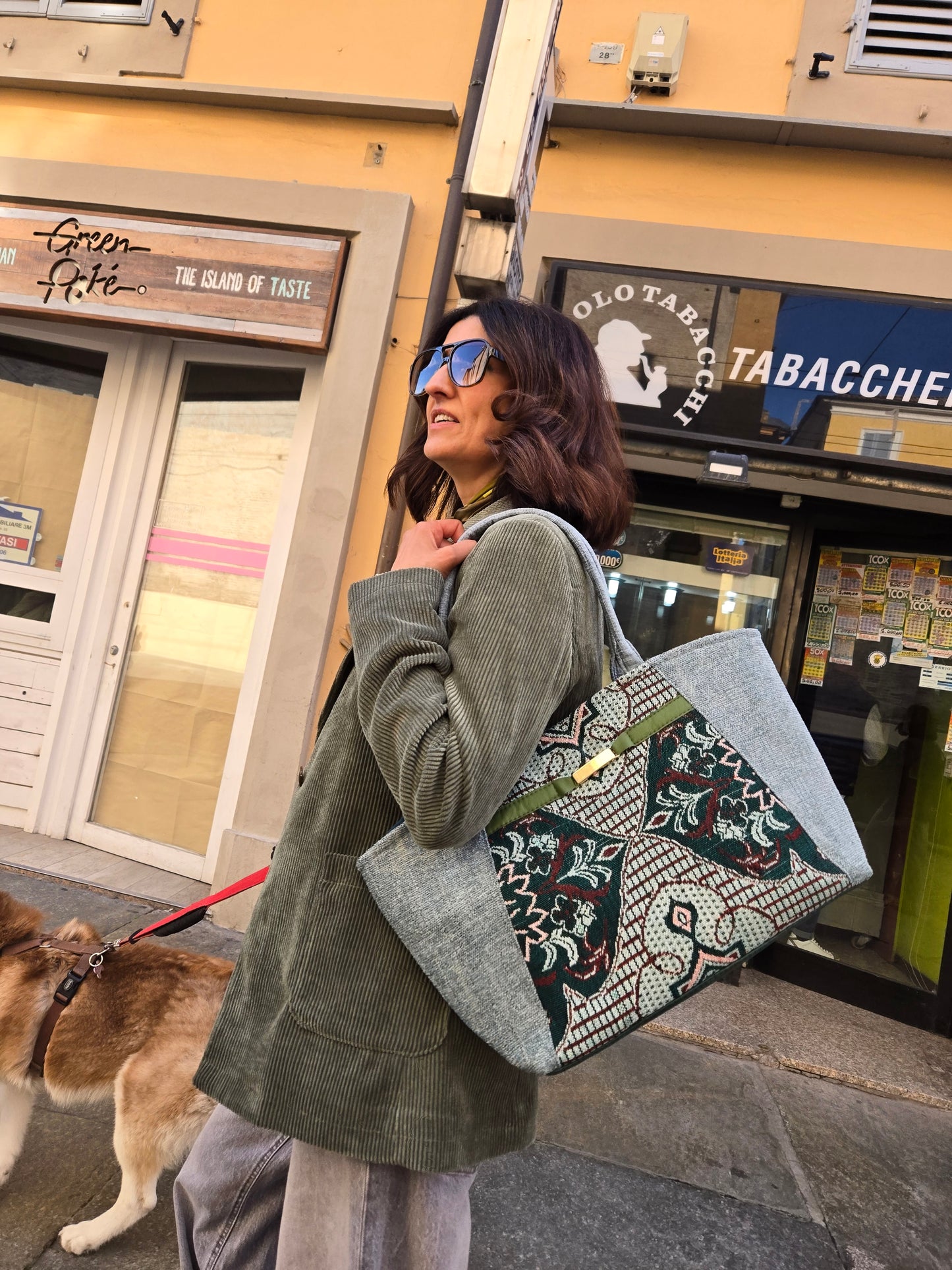 KATHERINE MENTA SHOPPER