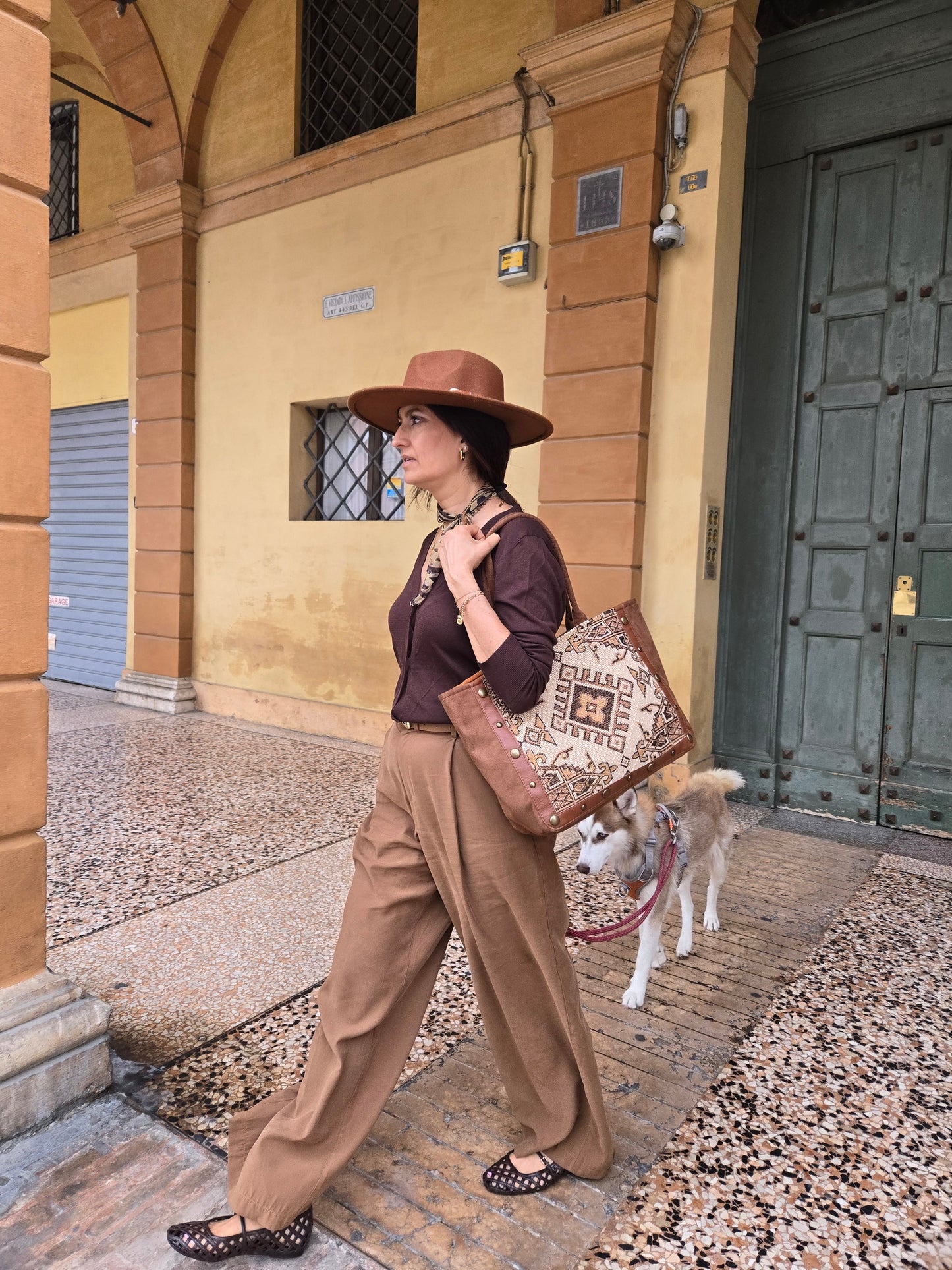 LOVE marrone SHOPPER