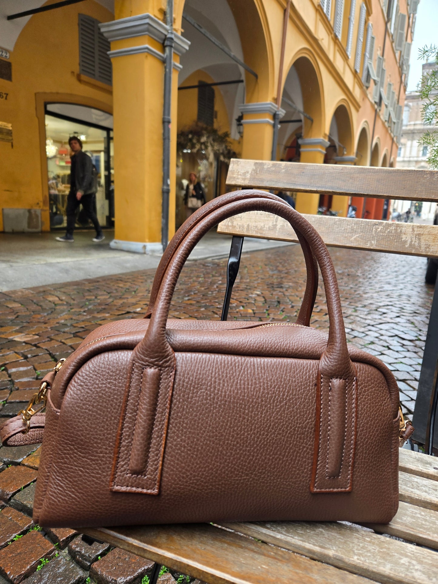 GIORGIA IN PELLE