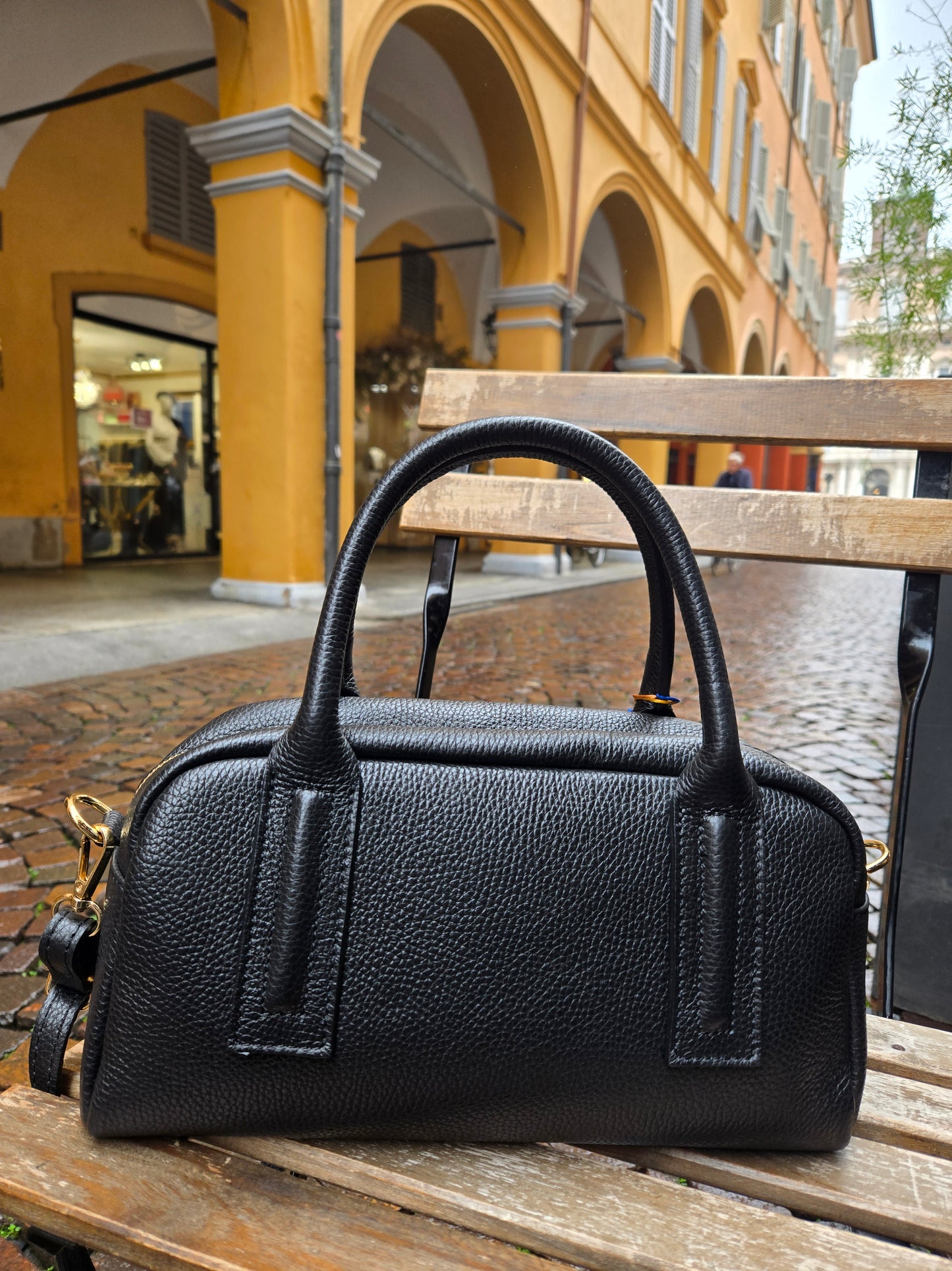 GIORGIA IN PELLE
