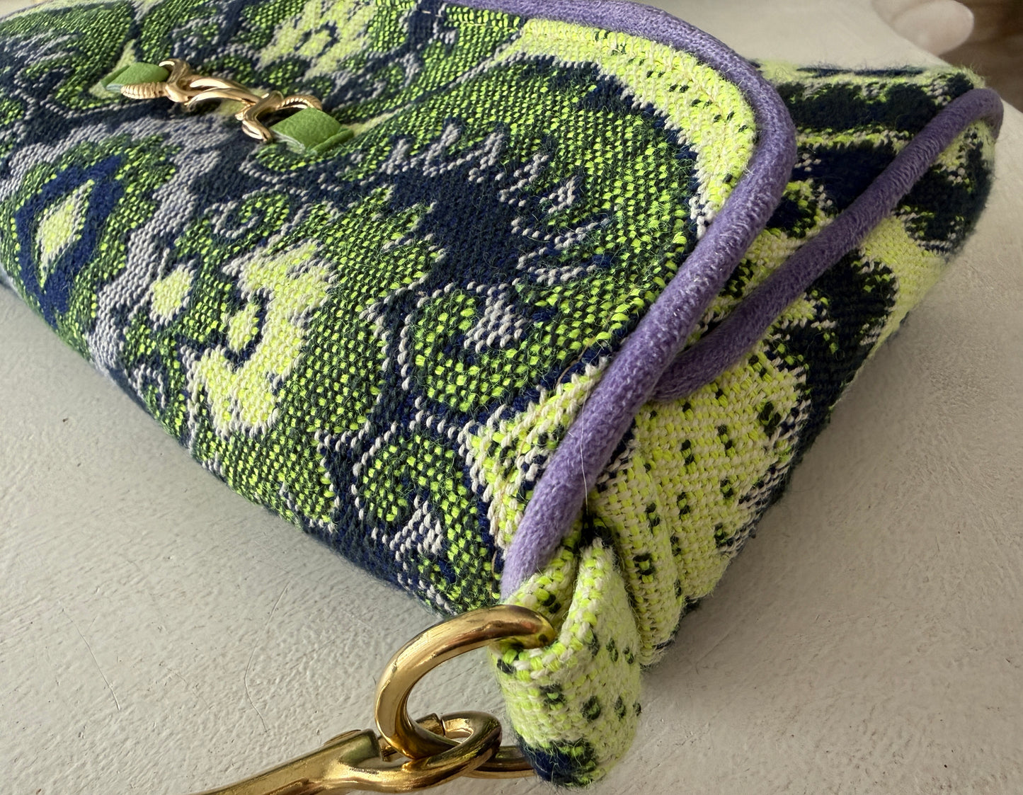 Clutch  Any verde