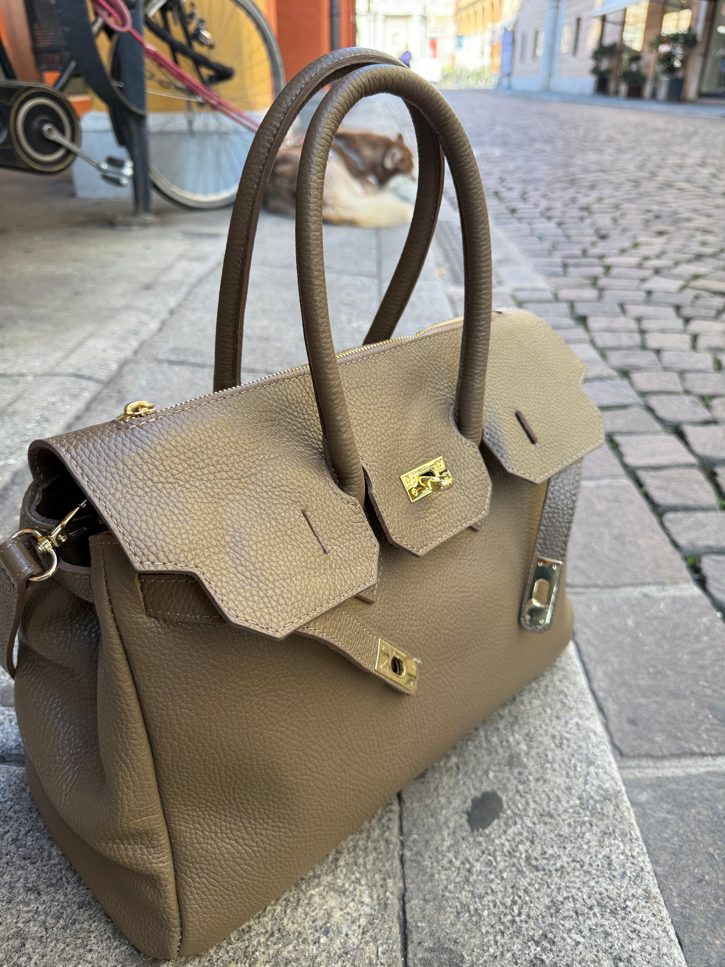 JACQUELINE TAUPE