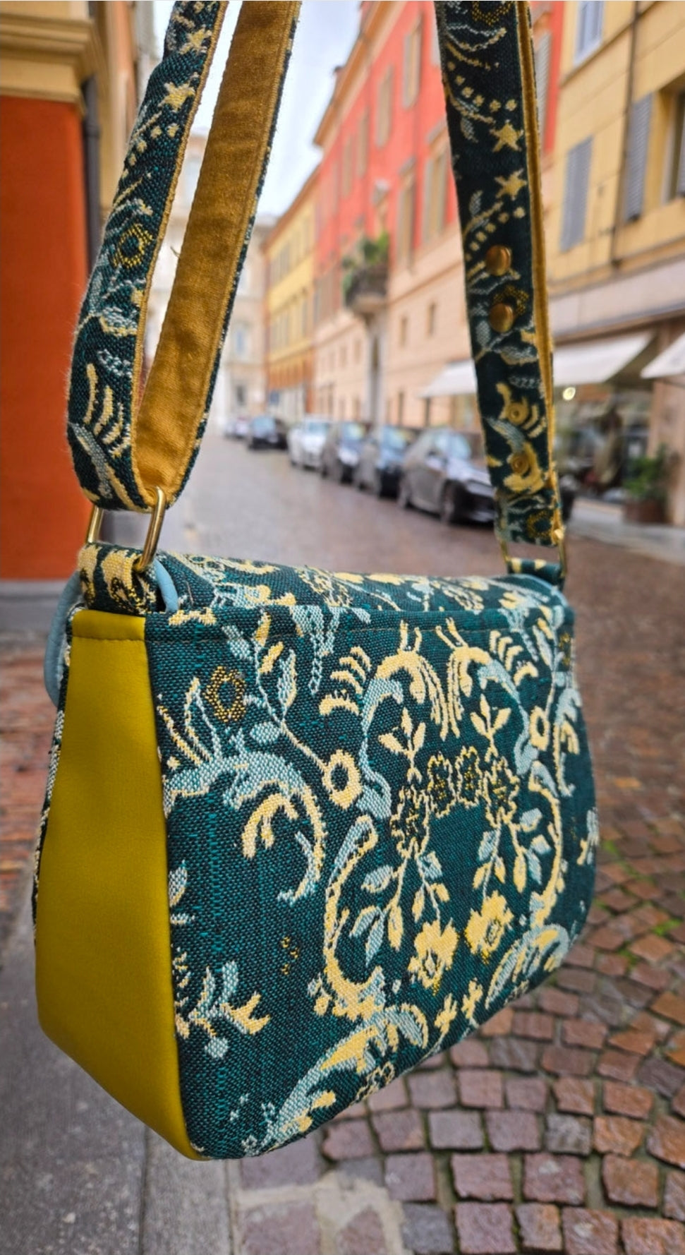 Crossbody  MARSALA a spalla/tracolla