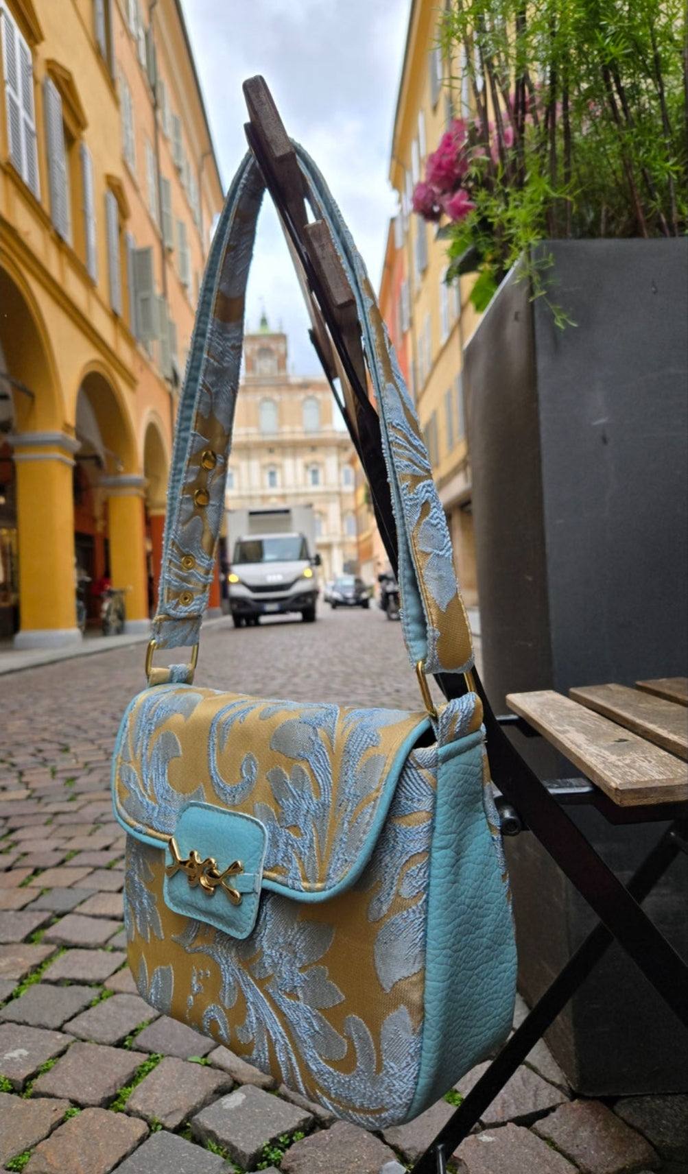 Crossbody  ORO a spalla/tracolla