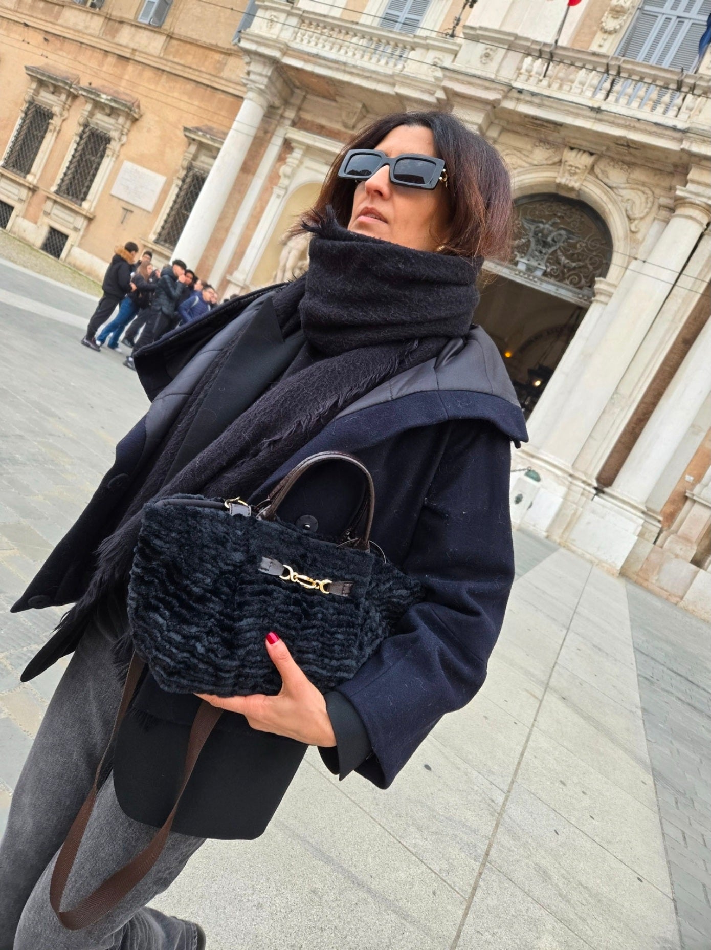 KATHERINE SIMIL ASTRAKHAN NERO MINI