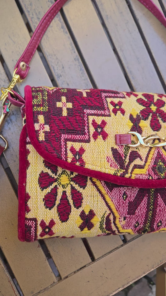 Clutch Any Rossa