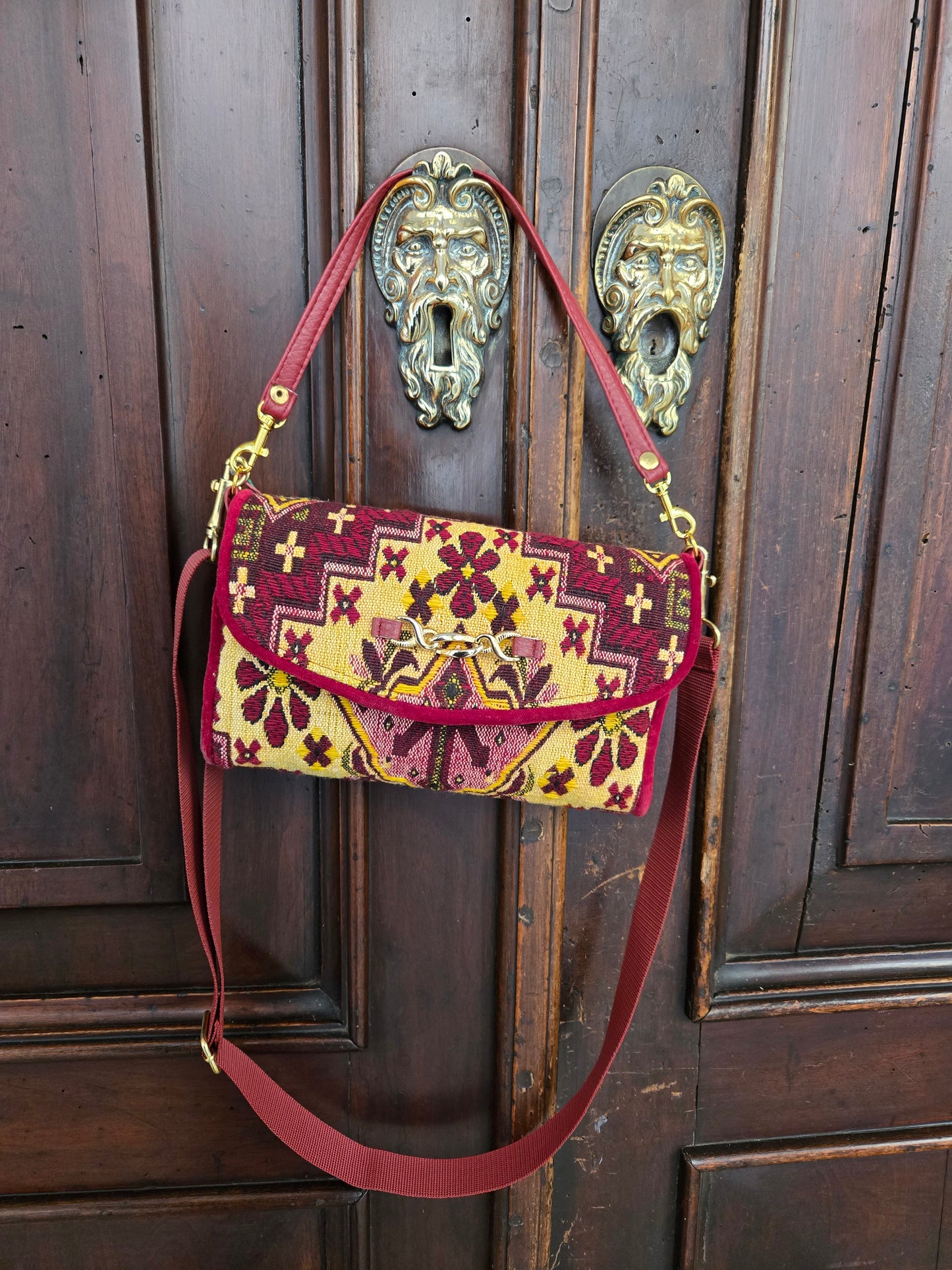 Clutch Any Rossa