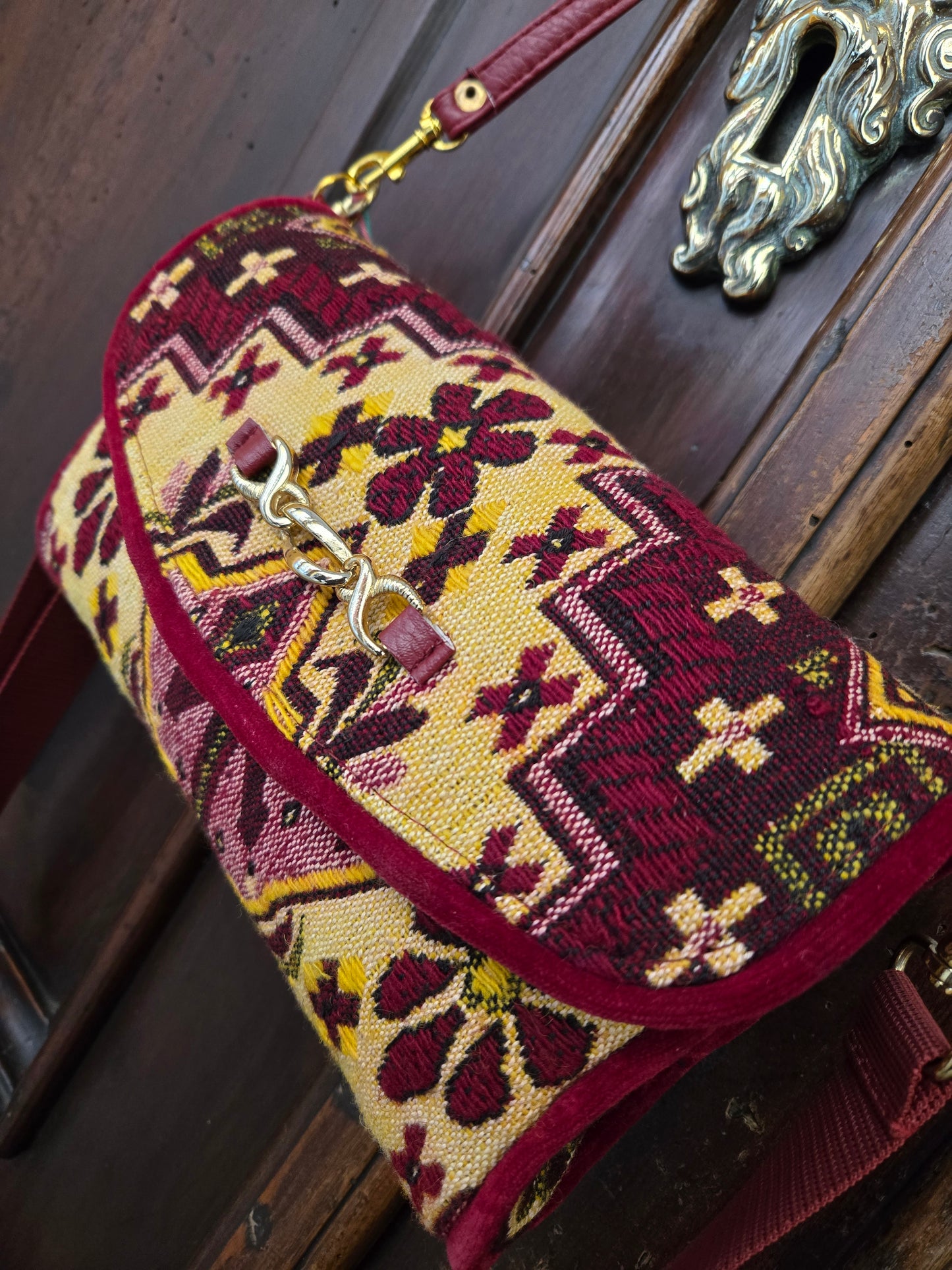 Clutch Any Rossa