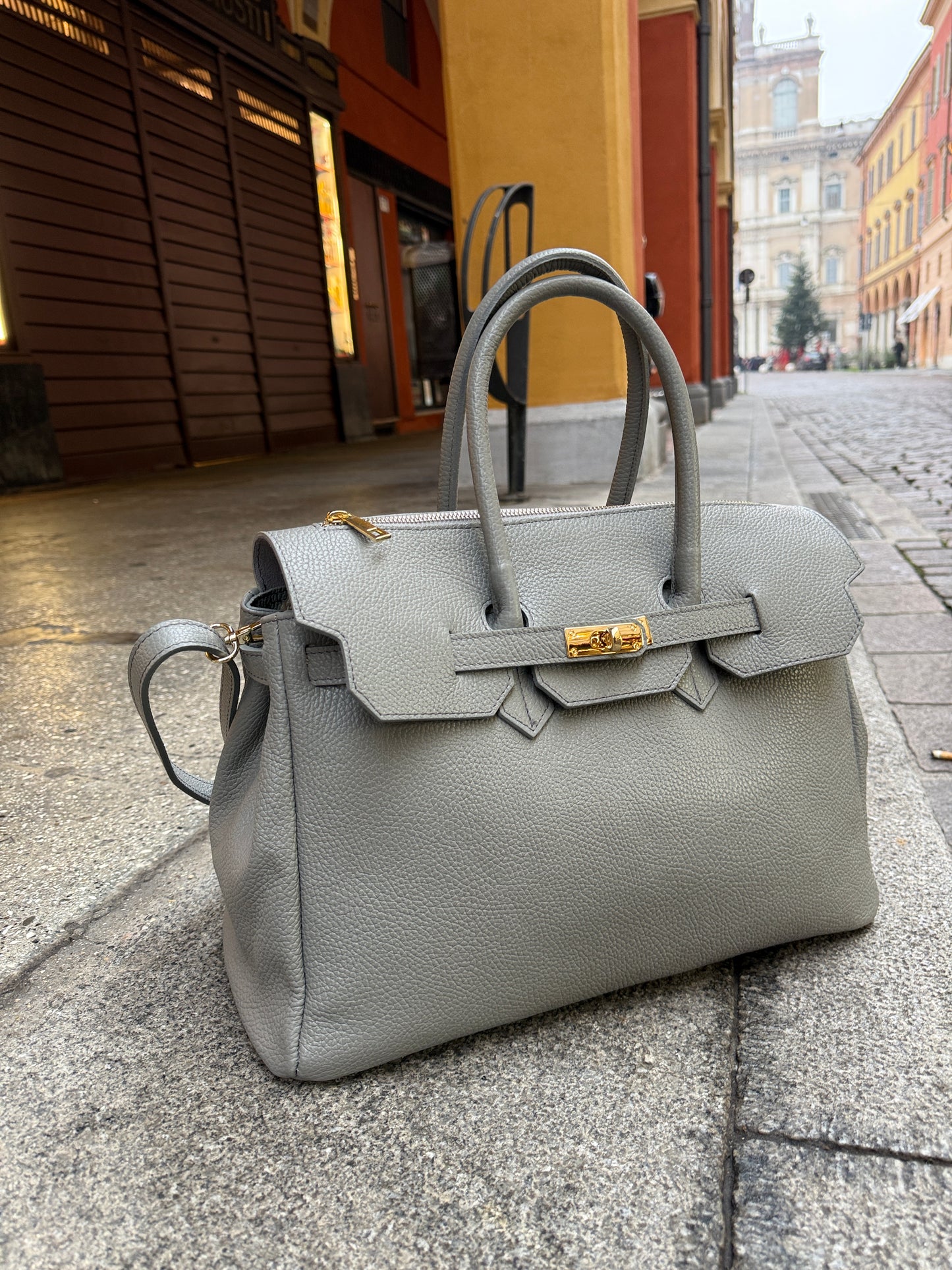 JACQUELINE GRIGIO PERLA