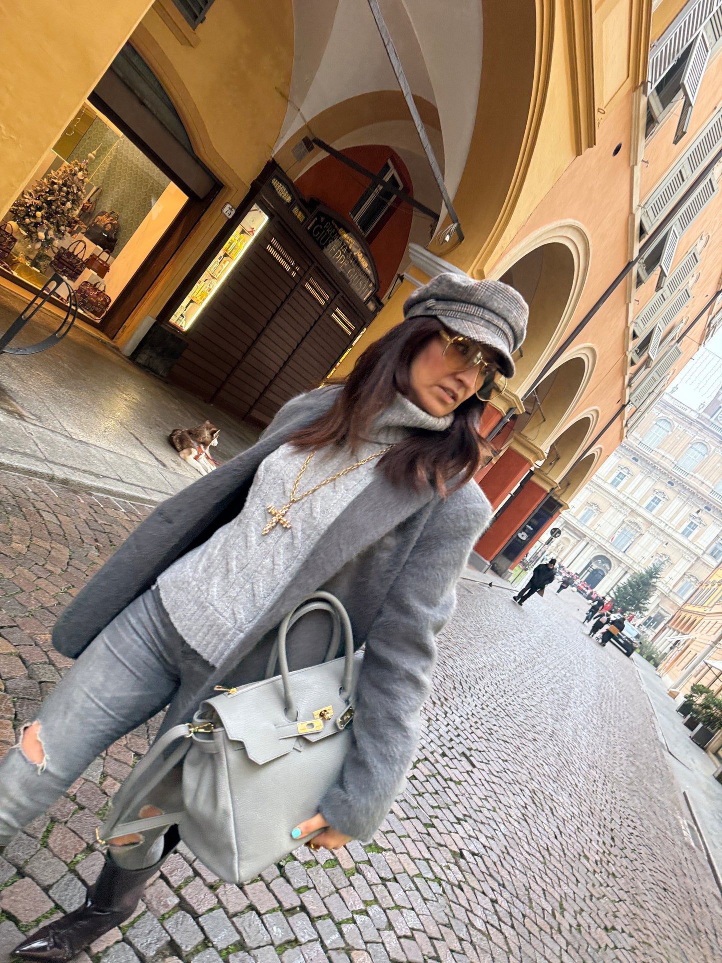 JACQUELINE GRIGIO PERLA