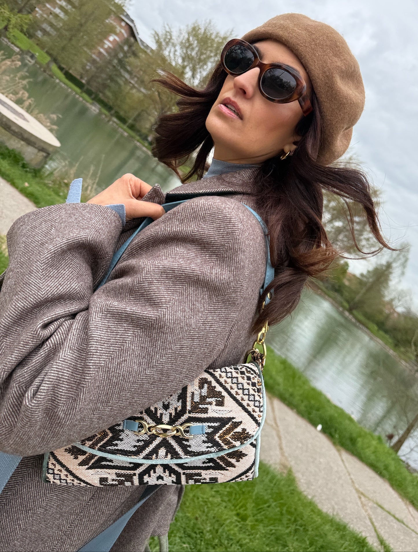 Clutch  Any azzurra