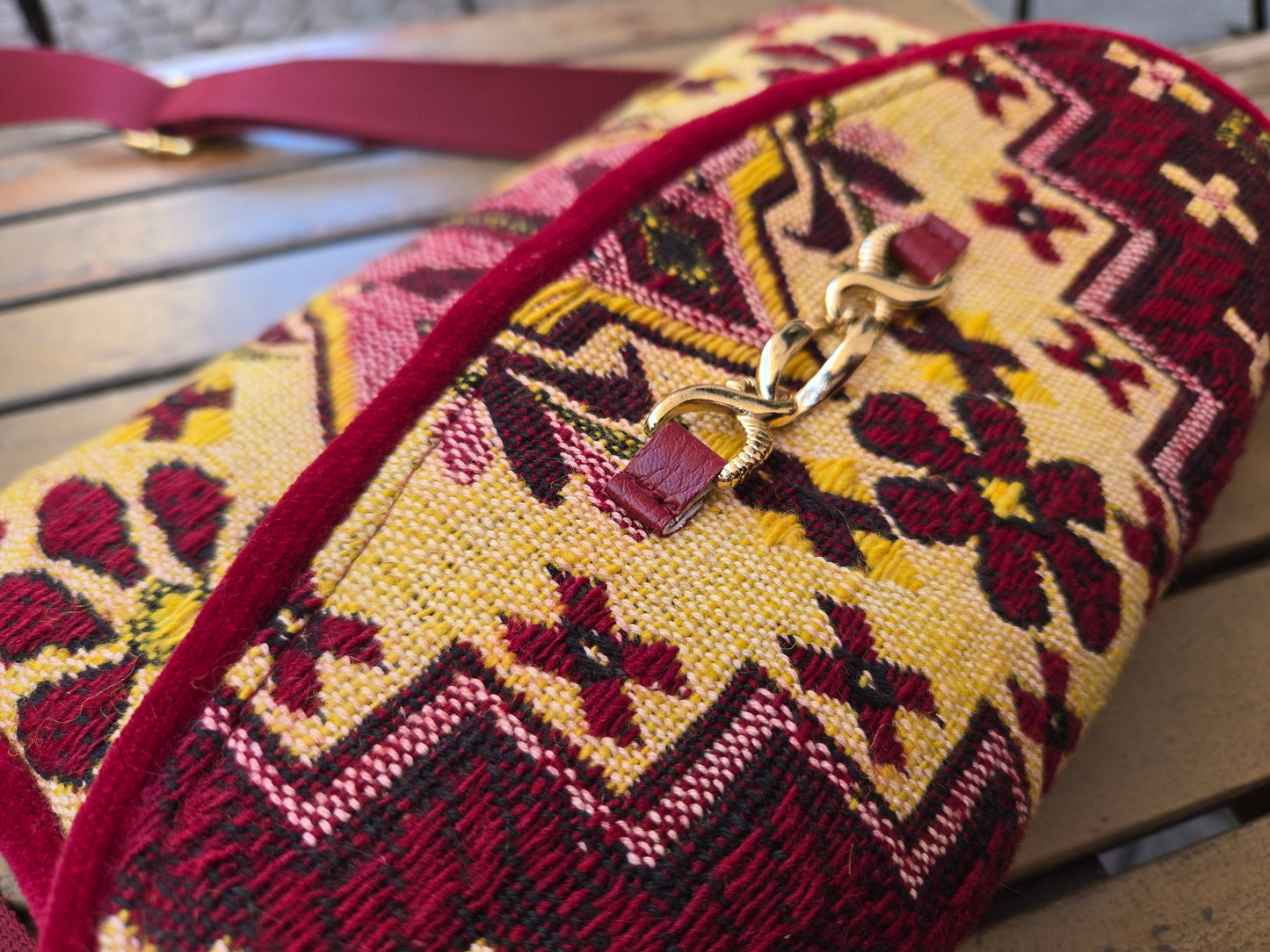 Clutch Any Rossa