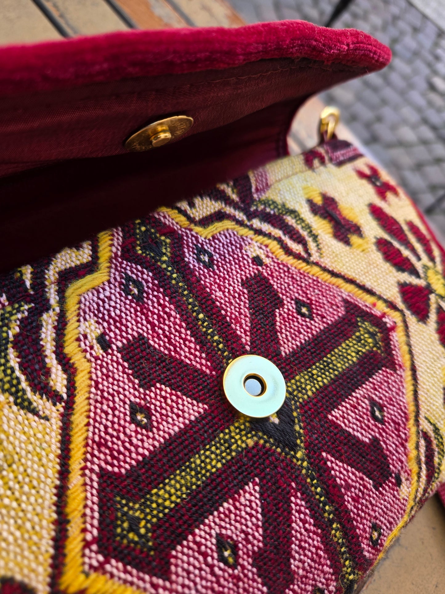 Clutch Any Rossa