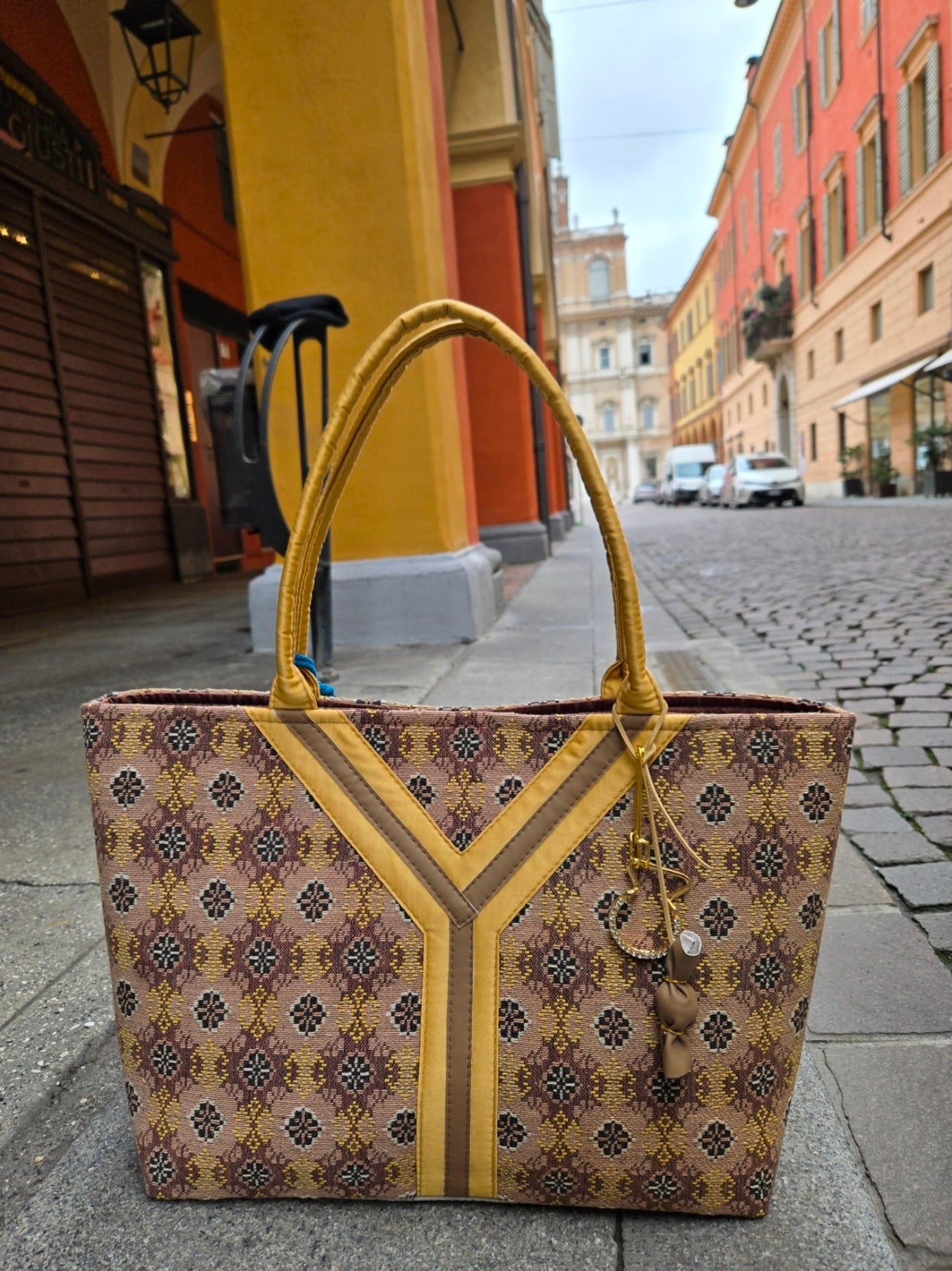 Vittoria giallo burro shopper