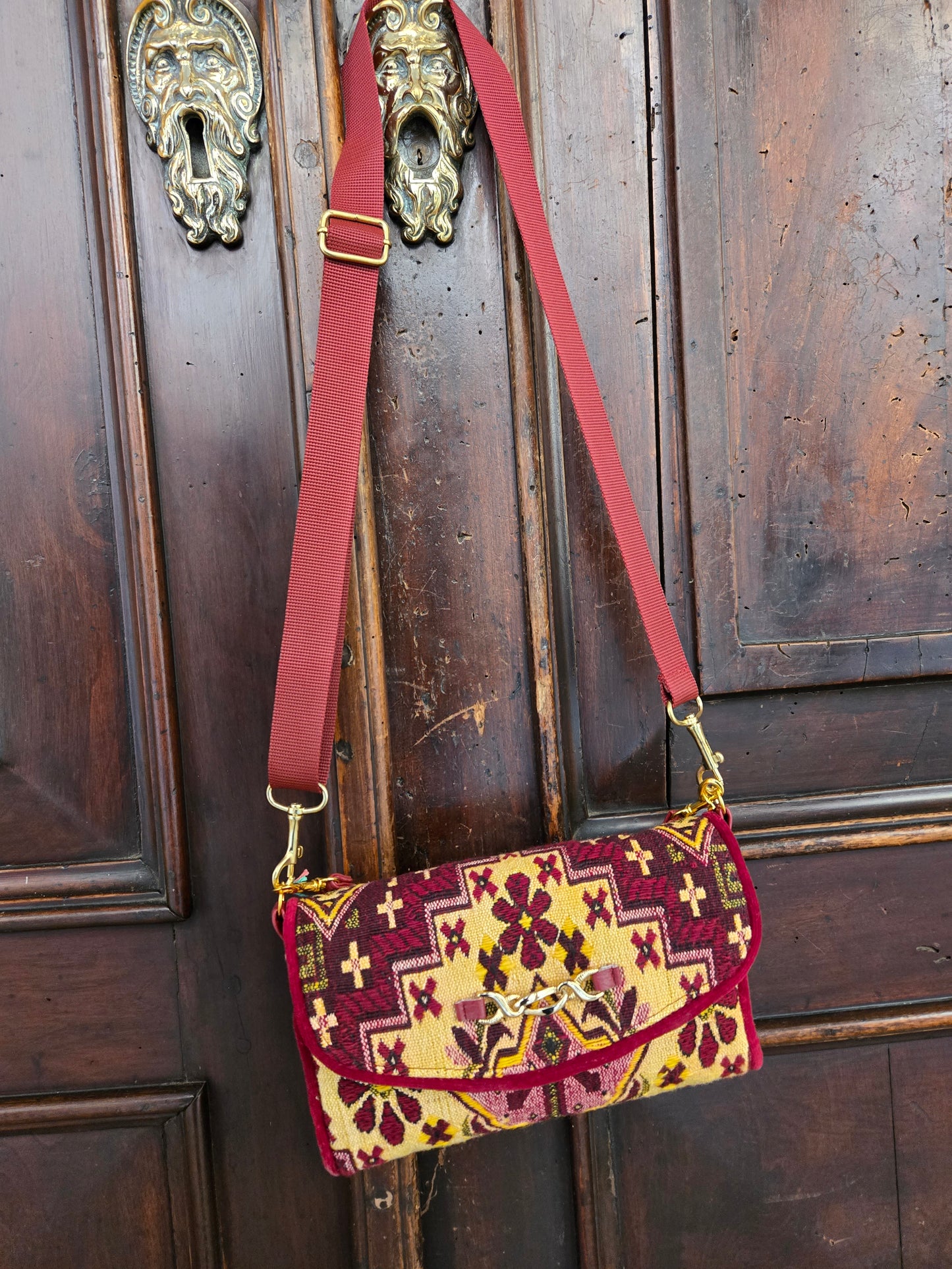 Clutch Any Rossa